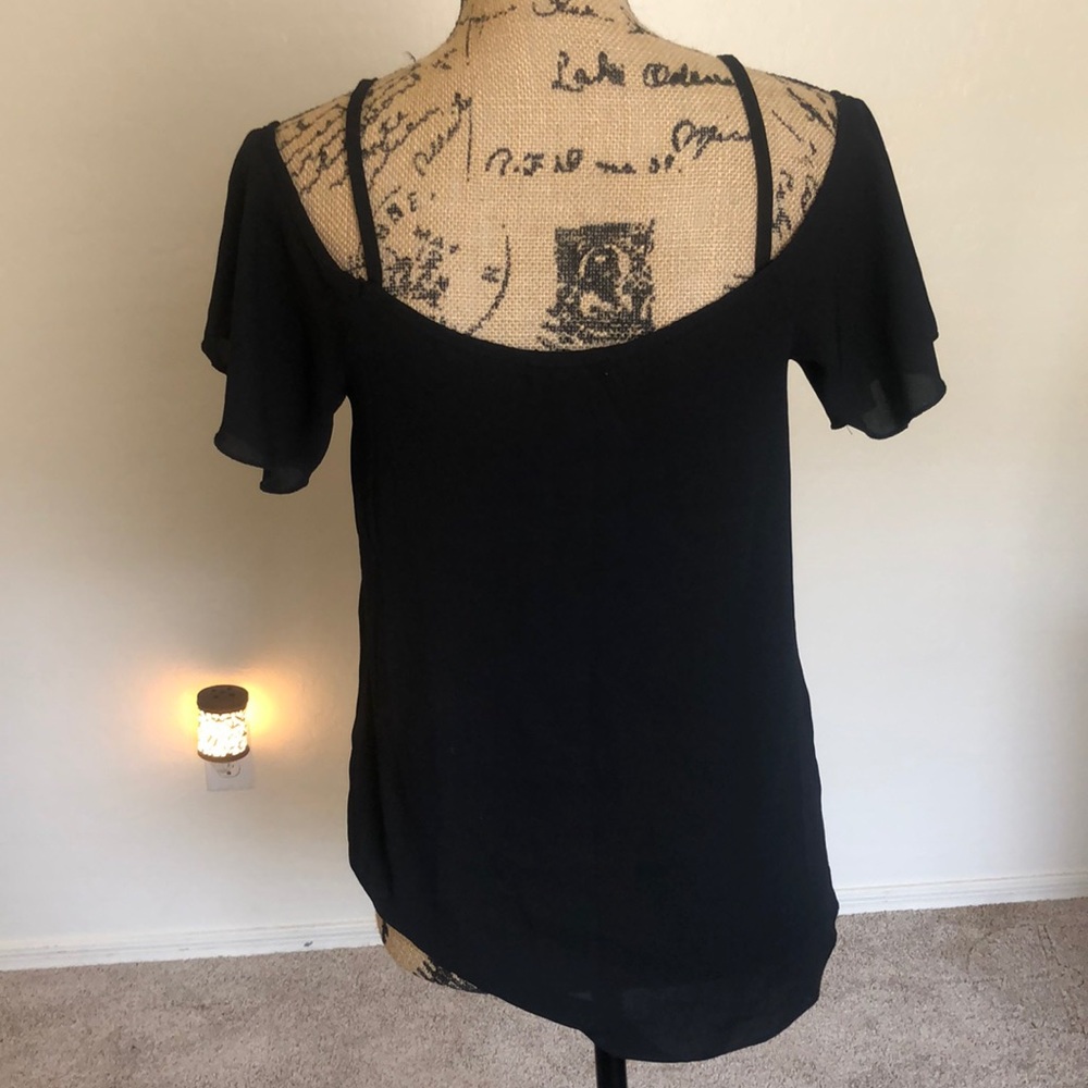 Black top - Picture 3 of 3